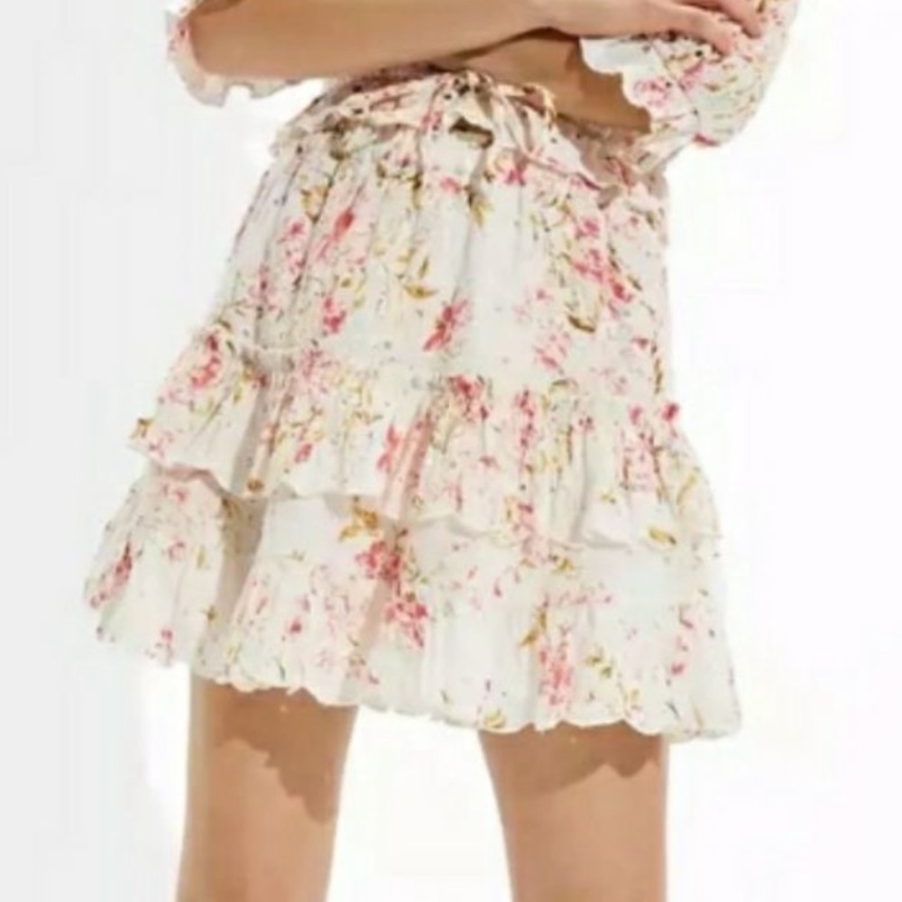 American Eagle Outfitters White Floral Tiered Mini Skirt